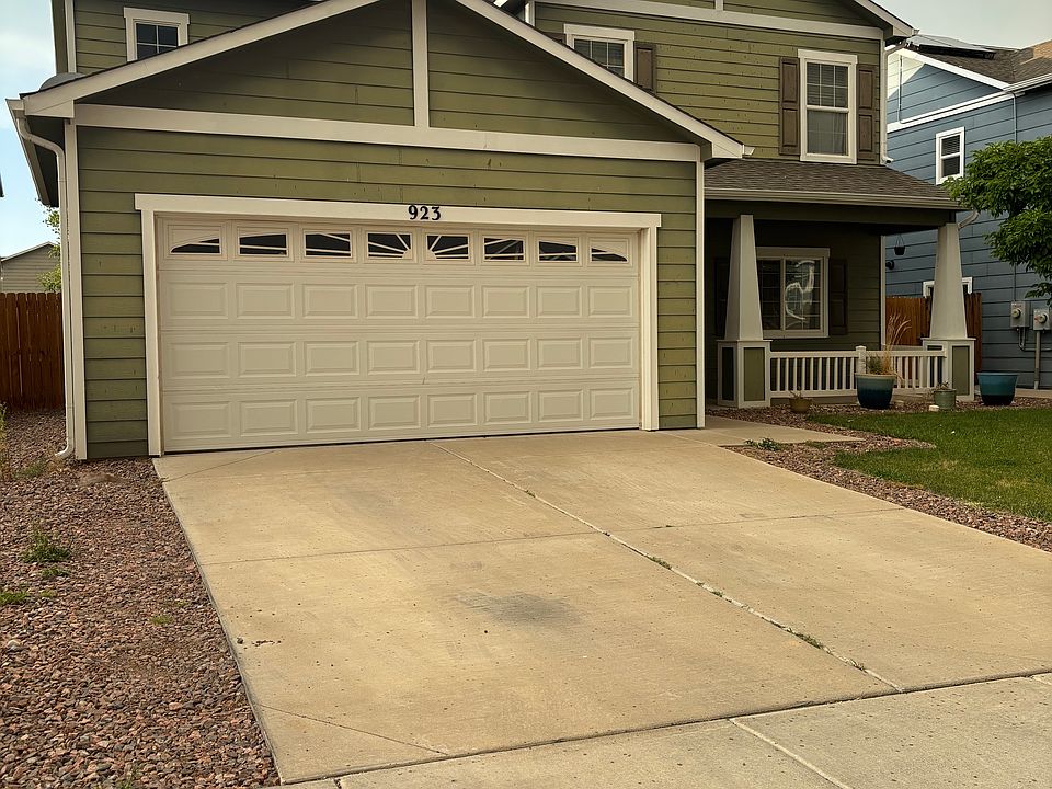 1st image of 923 Silverqueen Rd