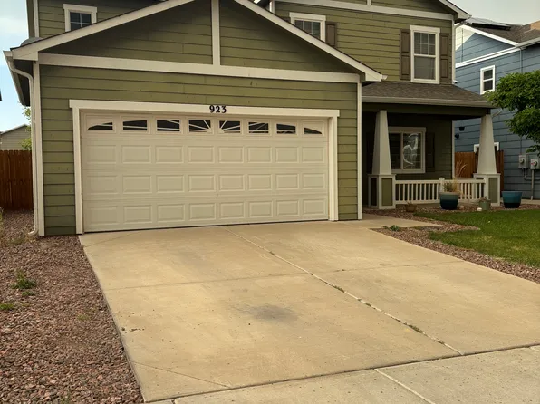 923 Silverqueen Rd, Pueblo, CO 81008