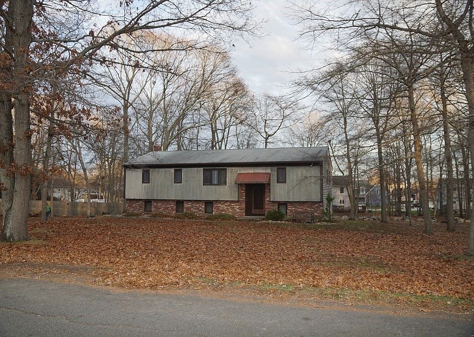 1st image of 20 Tilbury Dr