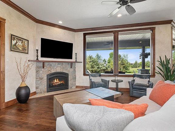 4th image of 1260 Quail Ridge Dr
