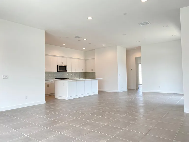 3588 Ambassador Dr — Photo 6