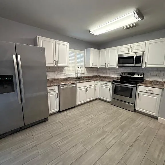 1215 Tuxford Dr — Photo 10