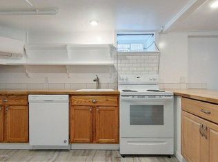 92 Bliss Rd #0, Newport, RI 02840