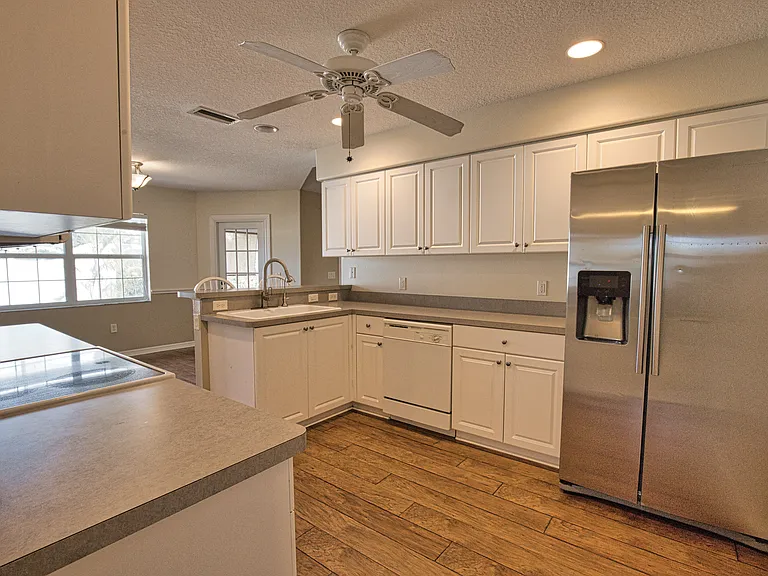 262 Palmetto Dr — Photo 9