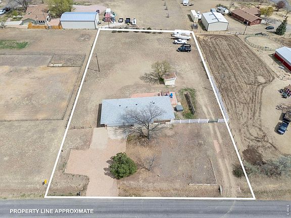 4th image of 218 Bothun Rd