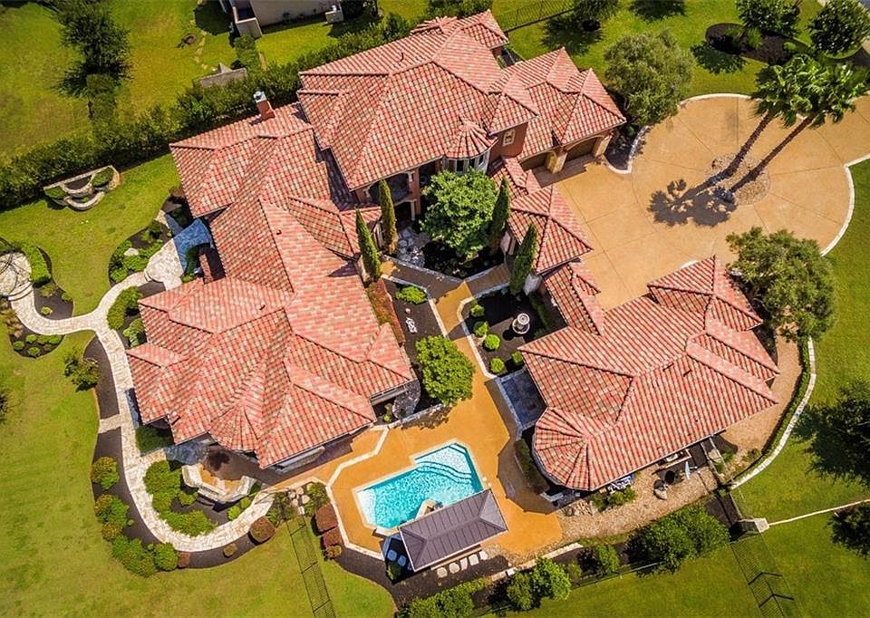 1st image of 25616 Kahala Sunset Ct