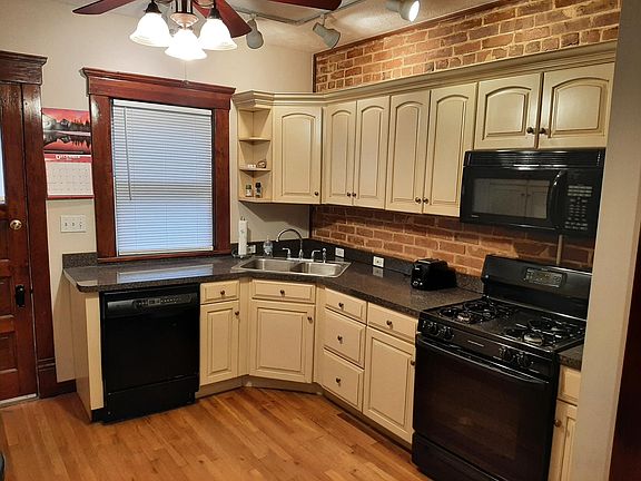 2nd image of 1463 W 77th St #5
