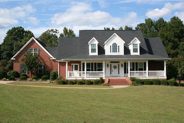 1st image of 1008 Saddlebrook Dr