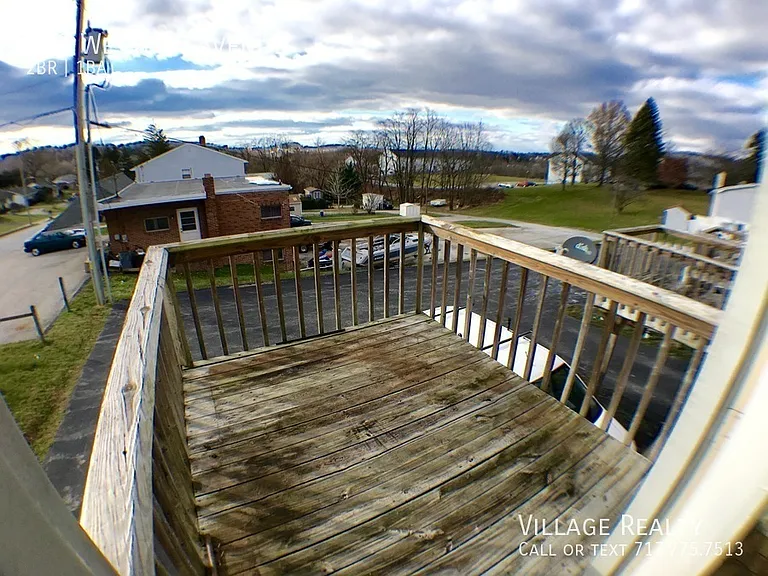 102 Western Ave — Photo 17