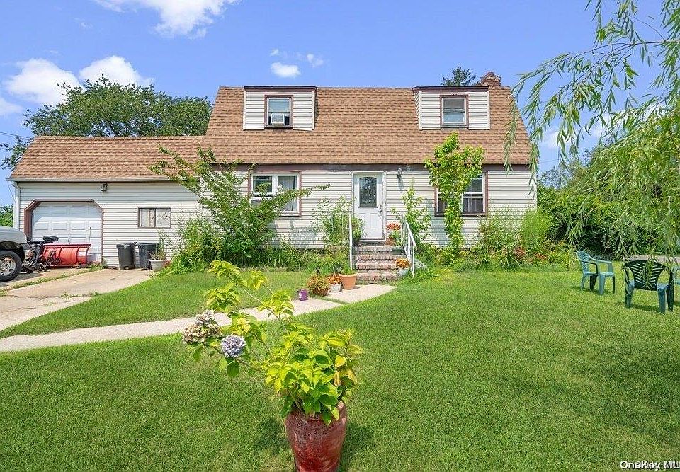 1st image of 149 Garden City Avenue