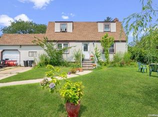 149 Garden City Ave, Wyandanch, NY 11798