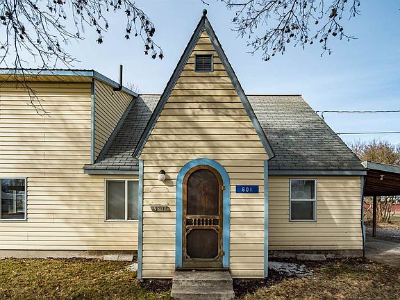 3rd image of 801 N 2nd St W #W