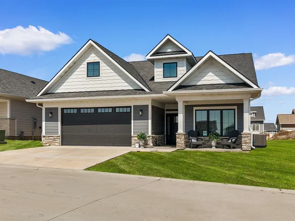 2505 SE Vintage Ln, Waukee, IA 50263