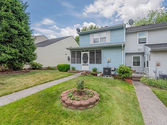 3rd image of 6656 Sagefield Ave