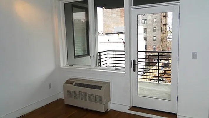 Rented by Elite NY Holdings | media 36