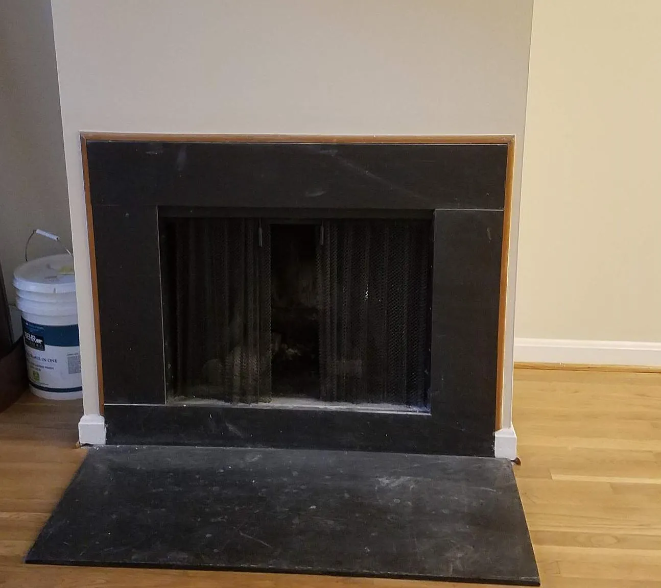 2 bed, 700 sqft, $3,600 — Photo 4