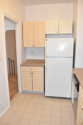 Rented by Brown Harris Stevens | media 25