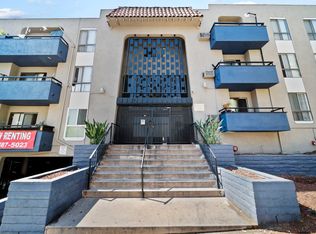 Sunset Pointe, Los Angeles, CA 90005