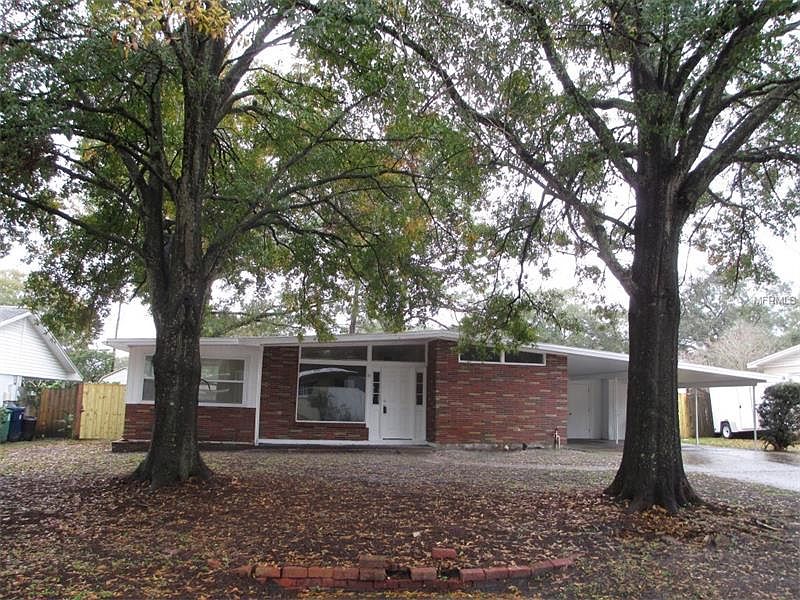 1st image of 936 W Cimmeron Dr