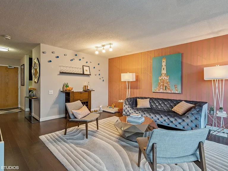 70 W Huron St #1306 — Photo 2