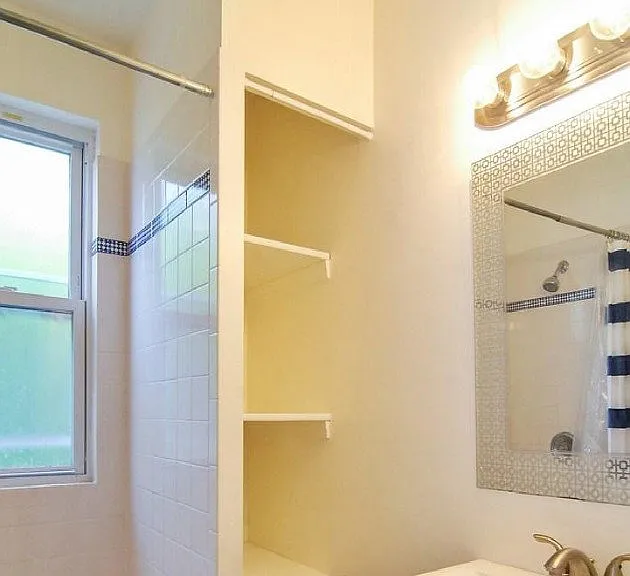 1433 W Oakdale Ave #2 — Photo 10