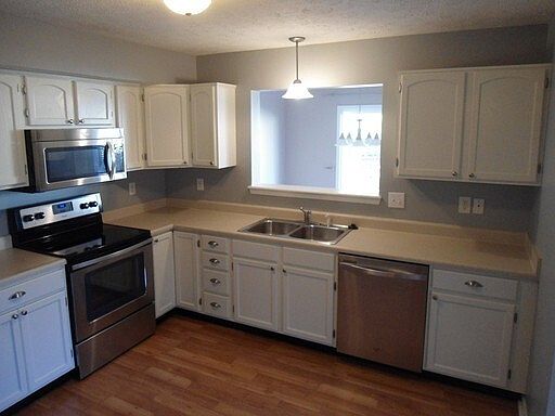 2nd image of 501 Jayson Cir
