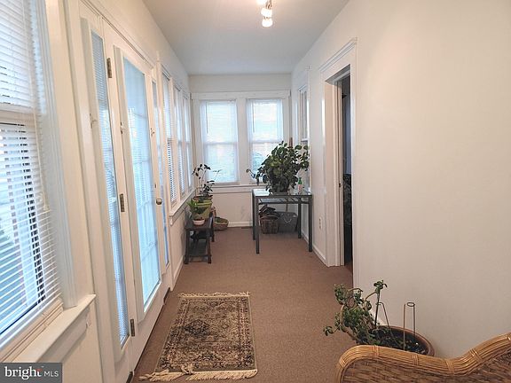 5th image of 1301 Martin Ave