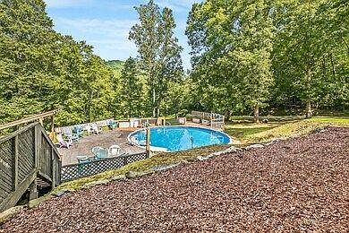 5th image of 711 Arp Rd