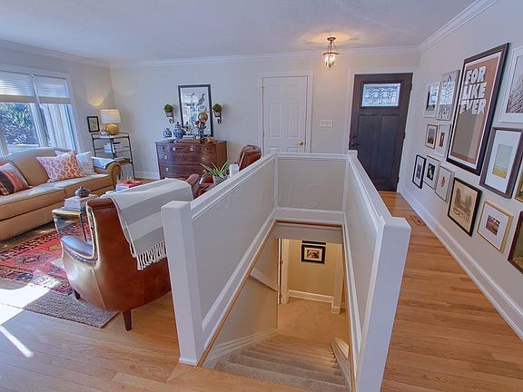 4th image of 6015 Glenfinnan Ct