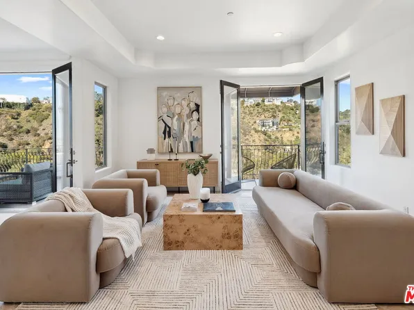 8031 Floral Ave, Los Angeles, CA 90046