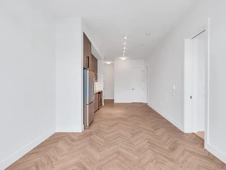 14968 101a Ave #310 — Photo 9