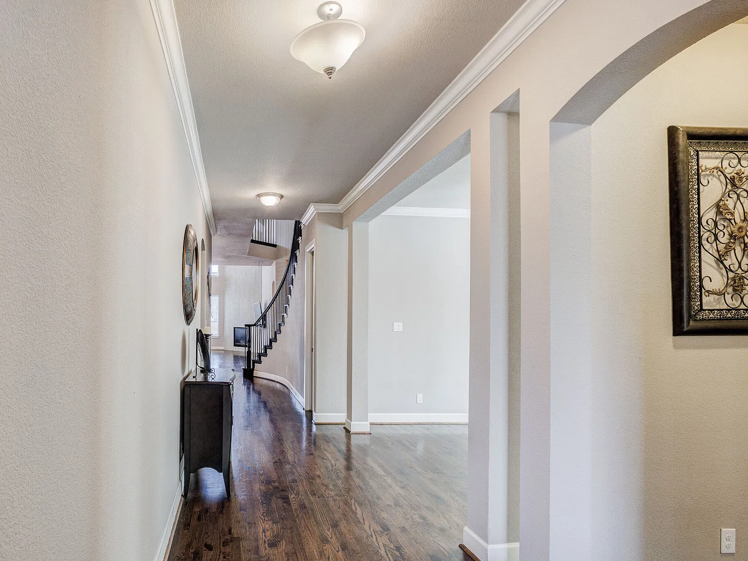 5 bed, 4.5 bath, 3705 sqft, $4,095 — Photo 4