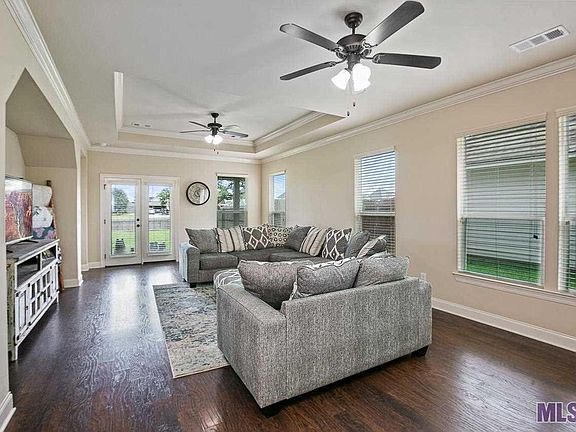 4th image of 36408 Dutchtown Gardens Ave