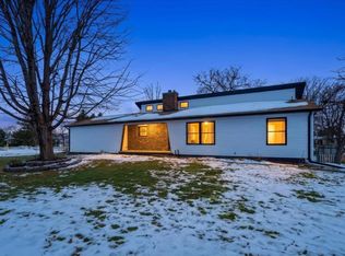 89 3rd St, Hudson, IA 50643