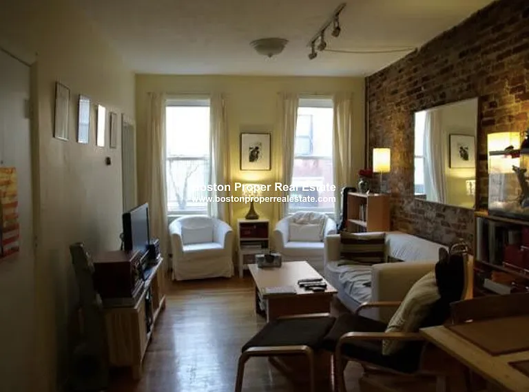 15 Garden St #1 — Photo 4