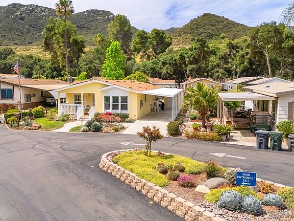 4th image of 8975 Lawrence Welk Dr Space 54