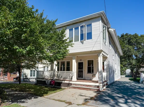 106 Harnden Ave #106, Watertown, MA 02472