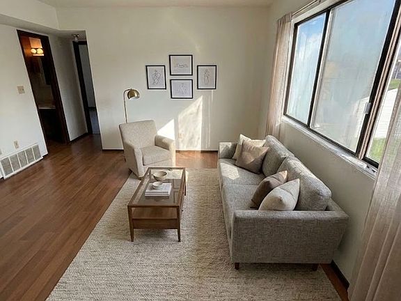 3rd image of 1220 Meadow Ln APT F