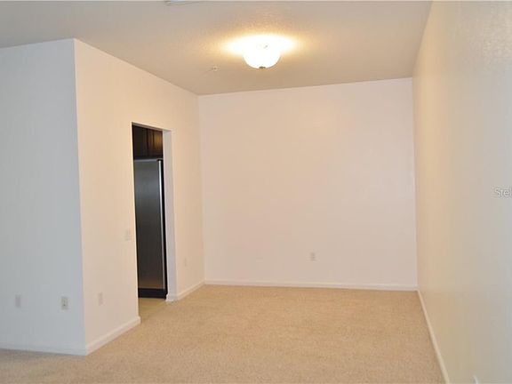 4th image of 2121 River Turia Cir #2121