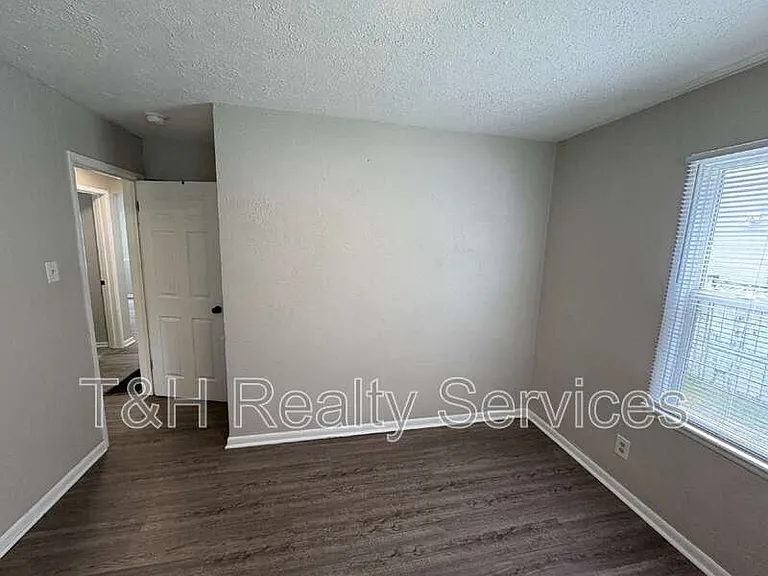 5242 E 20th Pl — Photo 13
