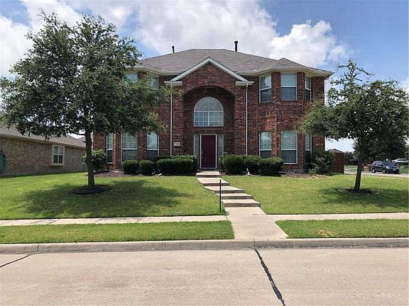2nd image of 7909 Glenview Way