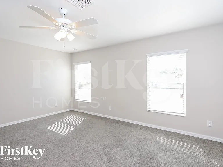 3056 NW 3rd Ave — Photo 13