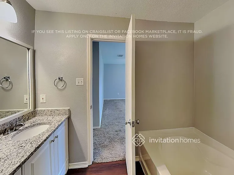 825 Poncho Ln — Photo 12