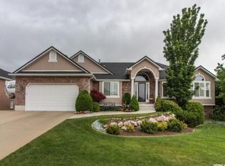 928 E Broken Fence Ln, Fruit Heights, UT 84037