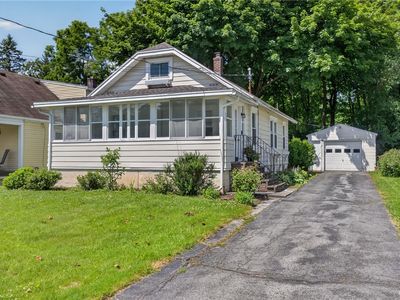 220 Windemere Rd, Syracuse, NY, 13219