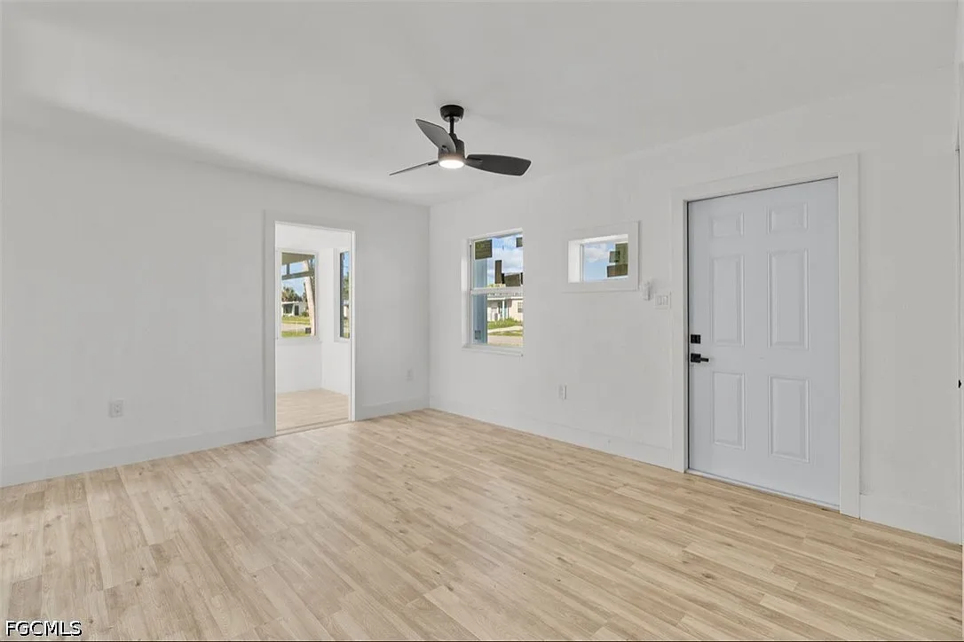 3 bed, 2.0 bath, 947 sqft, $1,500 — Photo 3