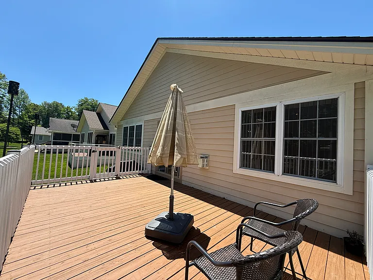 114 Fairway View Dr — Photo 16