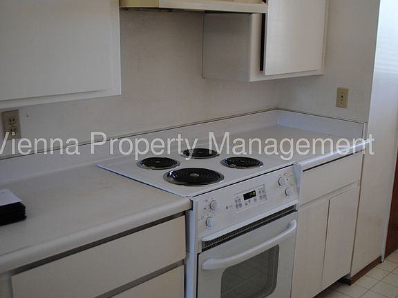 3rd image of 6143 Merrywood Dr