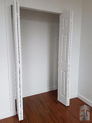 Rented by Skyline Group Real Estate | media 14