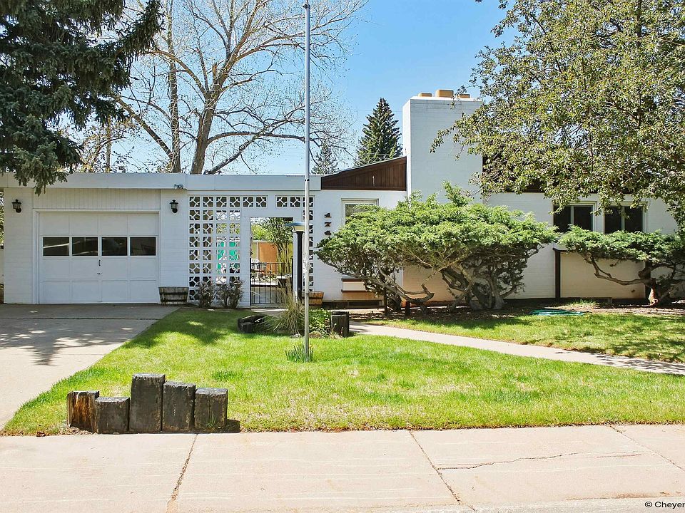 1st image of 174 Corthell Rd